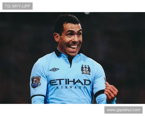 足球巨星卡洛斯分享职业生涯的心路历程与对未来的展望